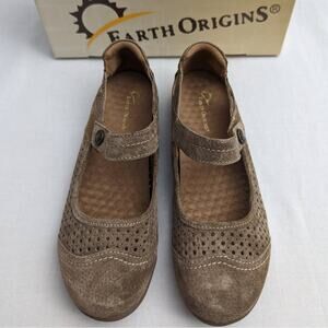 Earth Origins Flats Size 8 Mary Janes Suede Adjustable Strap Comfortable